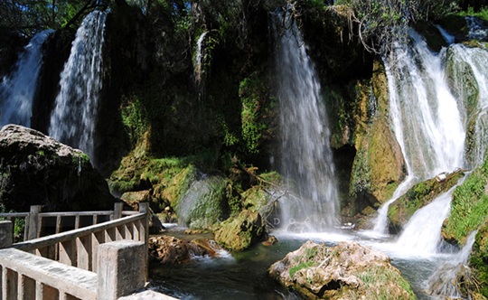 Sızır Şelalesi - Aşık Veysel ve Muhsin Yazıcıoğlu Evi